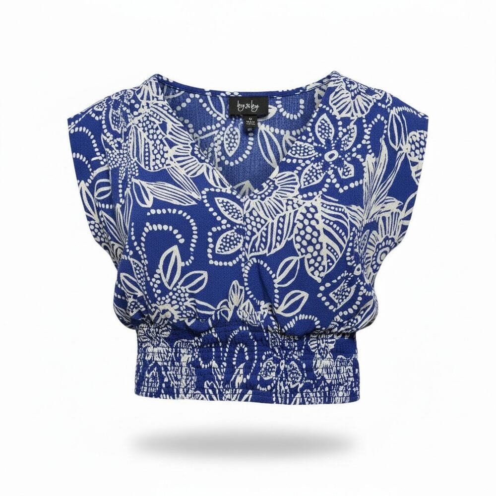 by & by women's Blue and White Floral Surplice Crop Top Medium